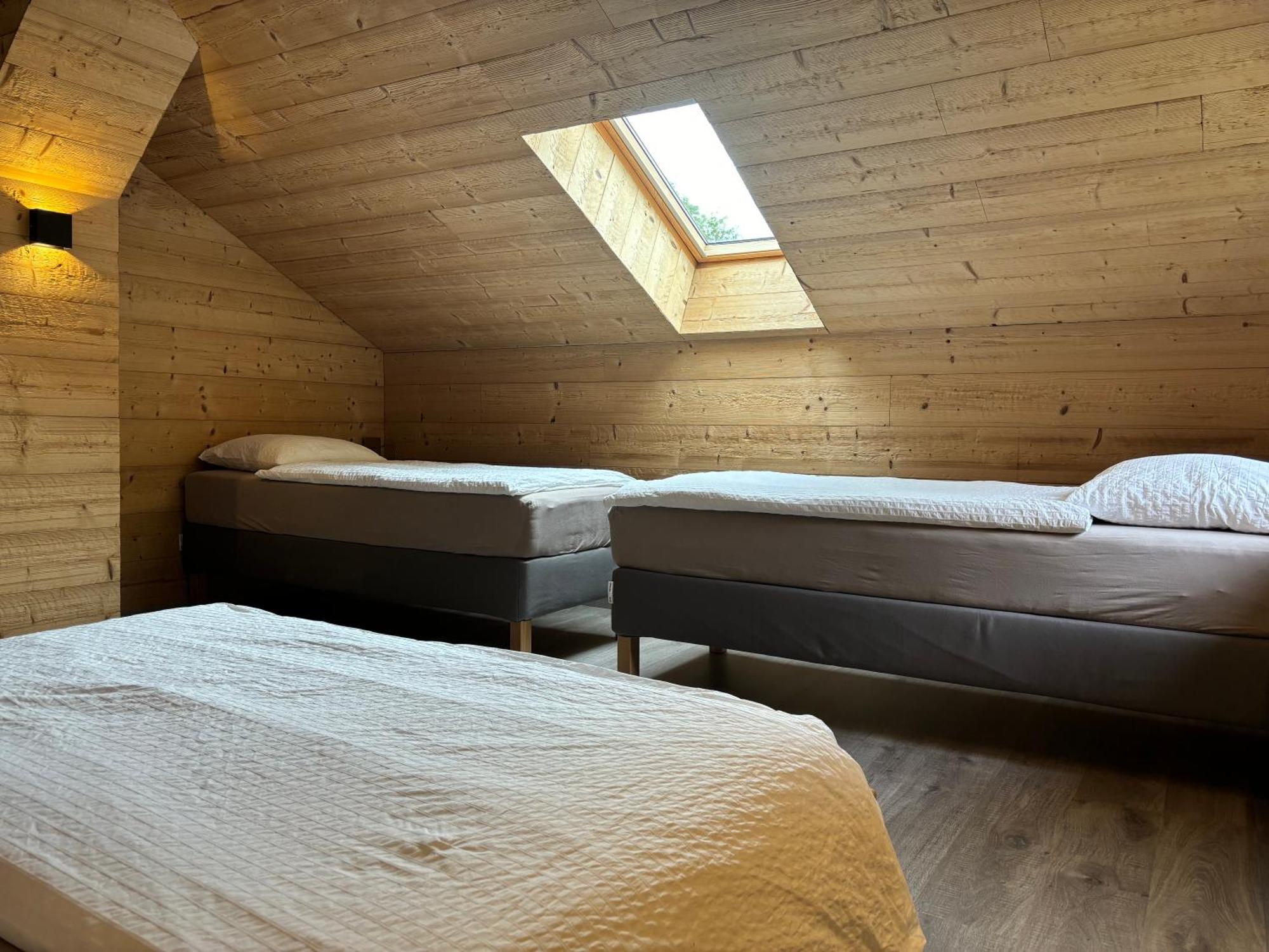 La Ferme De Rochesson, Jacuzzis & Piscine Commune Eksteriør bilde