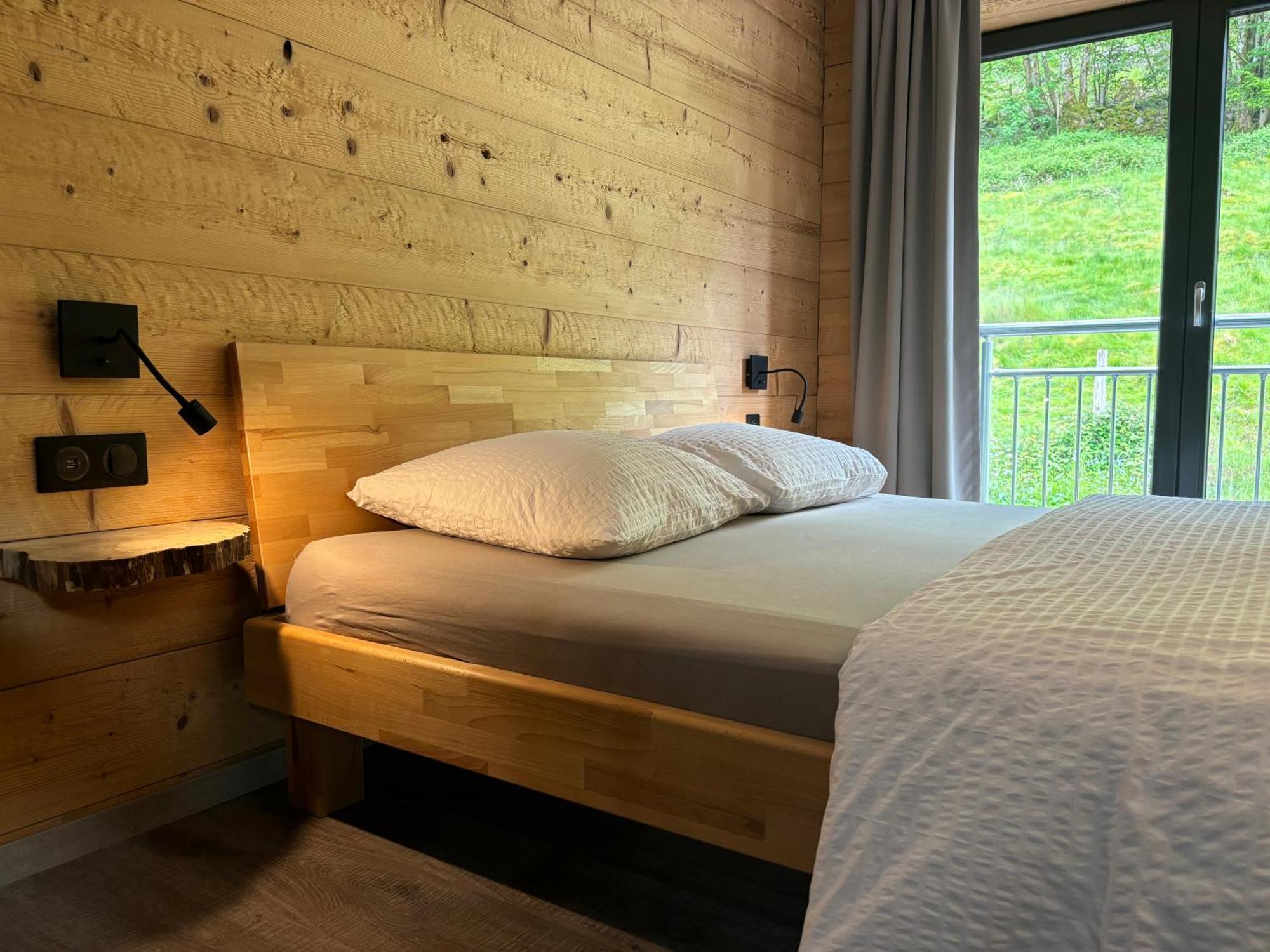 La Ferme De Rochesson, Jacuzzis & Piscine Commune Eksteriør bilde